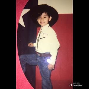 Meet your Posher, Ana